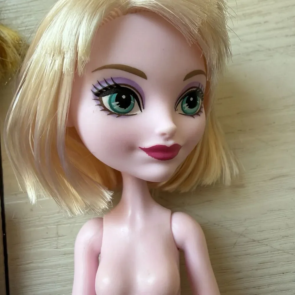 Ever After High Bunny Blanc & Blondie Lockes Dolls No Clothes G1 2012